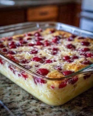 Creamy Cherry Dessert Bake