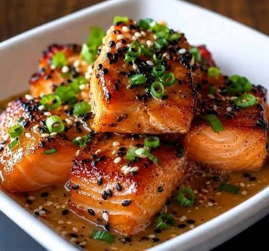 Honey Garlic Sesame Salmon Bites