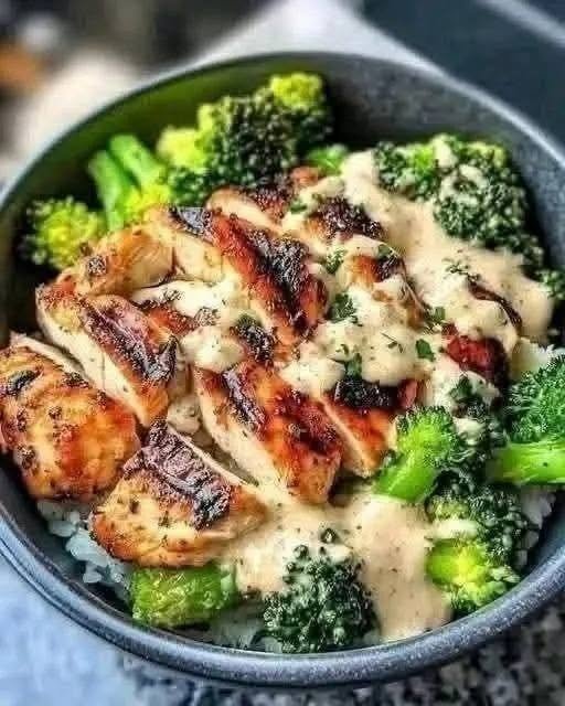 Grilled Chicken & Broccoli Bowls with Creamy Garlic Sauce