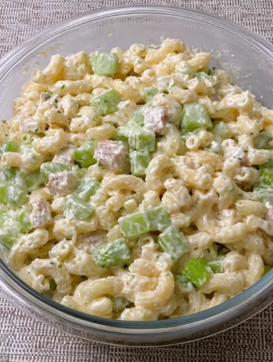 Creamy Classic Macaroni Salad
