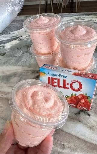 Strawberry Cheesecake Protein Fluff Cups