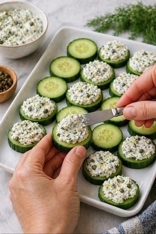 Cucumber & Herbed Cream Cheese Bites