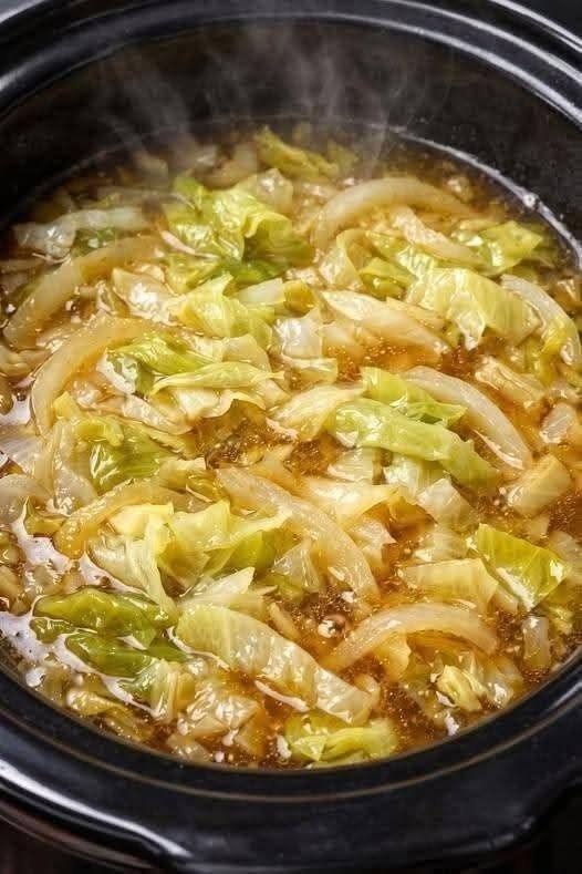 Slow Cooker Cabbage & Onion Soup