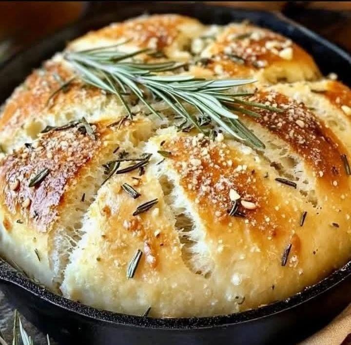 Rustic Rosemary Garlic Bread — No-Knead Recipe