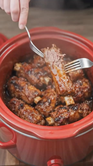 Fall-Apart Slow-Cooked BBQ Beef Ribs