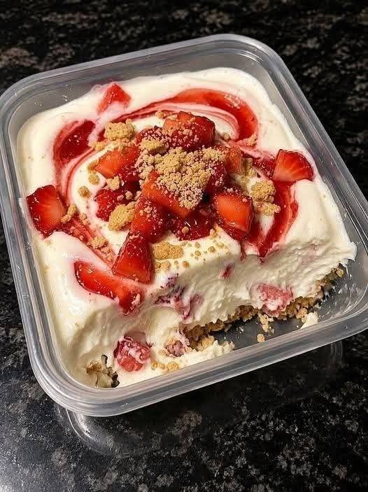 No-Churn Strawberry Cheesecake Ice Cream